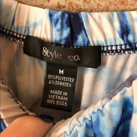 Springtime maxi-dress - Picture 3 of 3